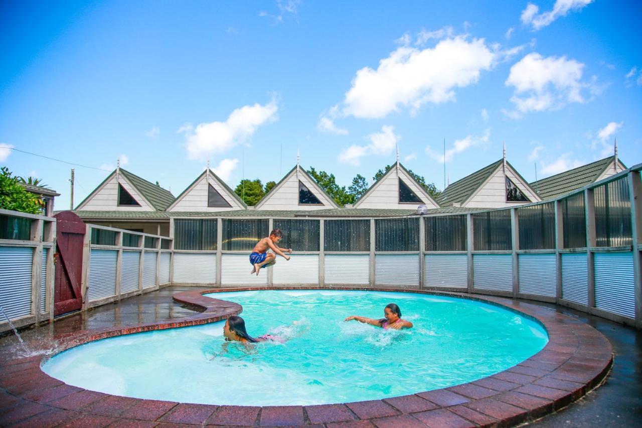 Bulls Motel & Holiday Park Halcombe Ngoại thất bức ảnh